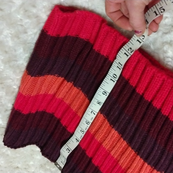 Long knitted scarf - Picture 8 of 8